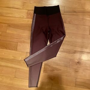 UltraCor women’s leggings. XS. Purple ombré with silver star detail.